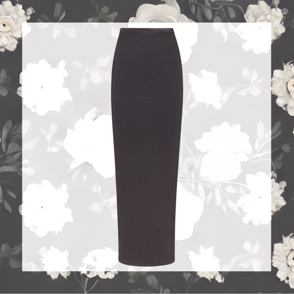 SKIMS Outdoor Long Skirt in Ash size XS NWT!